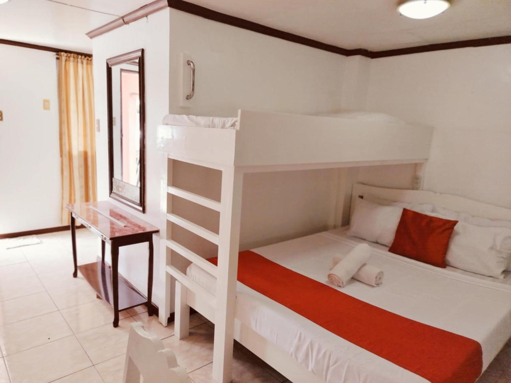Villa Prescilla Dumaguete City Exterior photo